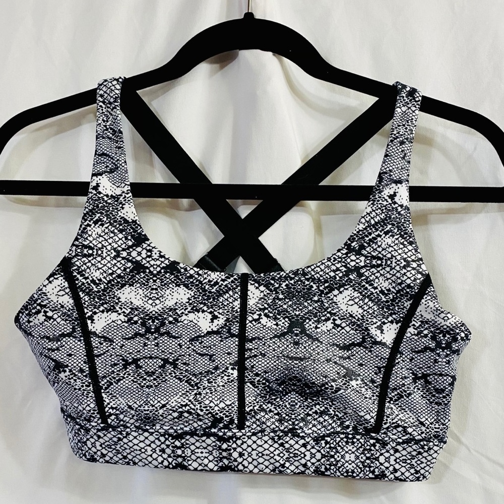 Zyia Cobra Metallic Light n Tight Adjustable Bra